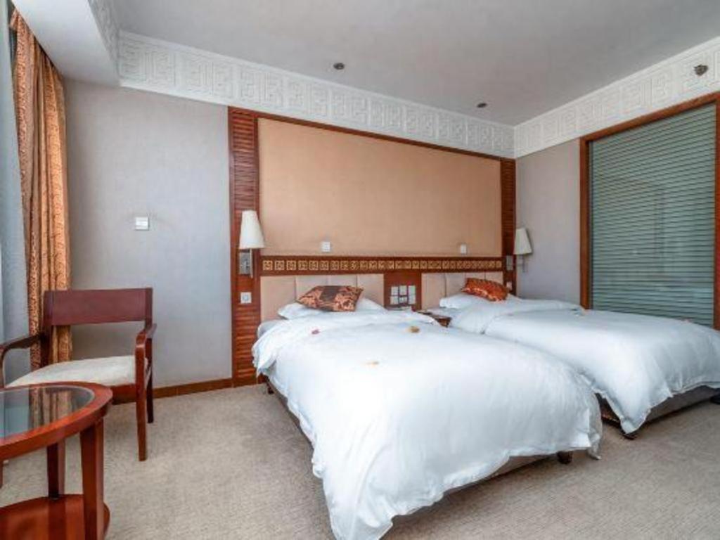 ליג'יאנג Golden Spring Hotel Lijiang מראה חיצוני תמונה